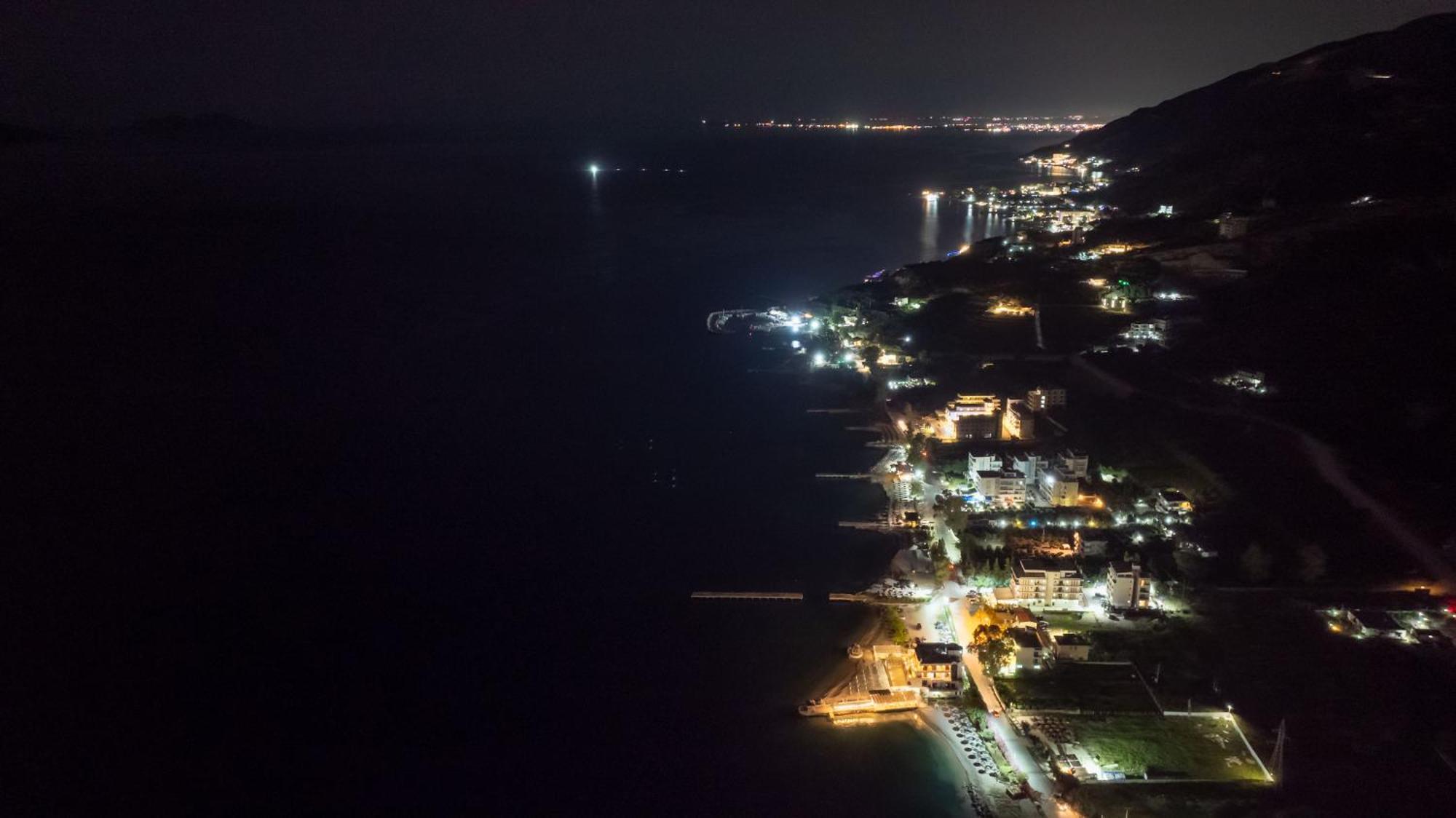Hotel Nika Радима Экстерьер фото